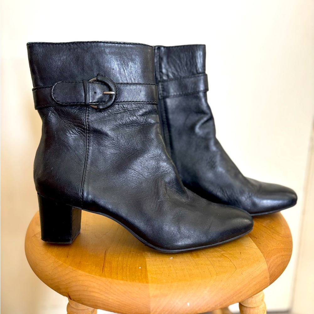 Bandolino brand boot. Size 8